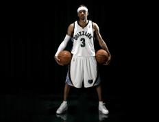 开云体育官网-大黄蜂奇袭情歌球场，孔德三连击冲垮黄色潜水艇