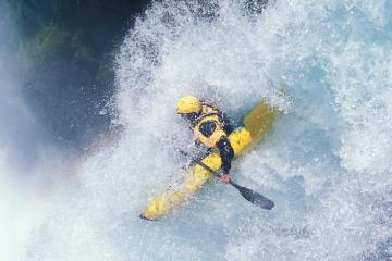 开云体育APP下载-天山脚下一道闪电，武切维奇点火，老鹰速胜风暴击穿红山