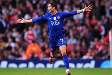 开云体育在线-雷霆vs上海，跨洋对决，詹姆斯末节定乾坤