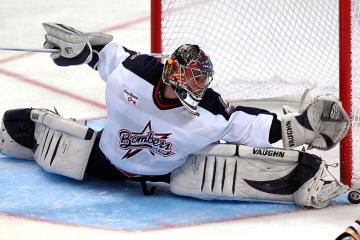 开云体育中国-红蓝与墨绿，一个救赎者的独白