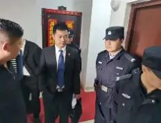 开云体育官网-人内讧传闻缠身，主帅采取措施化解危机的简单介绍