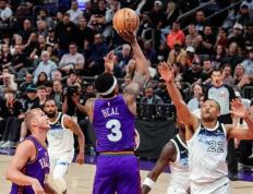 开云体育-太阳击败活塞，布克砍下30+7+7