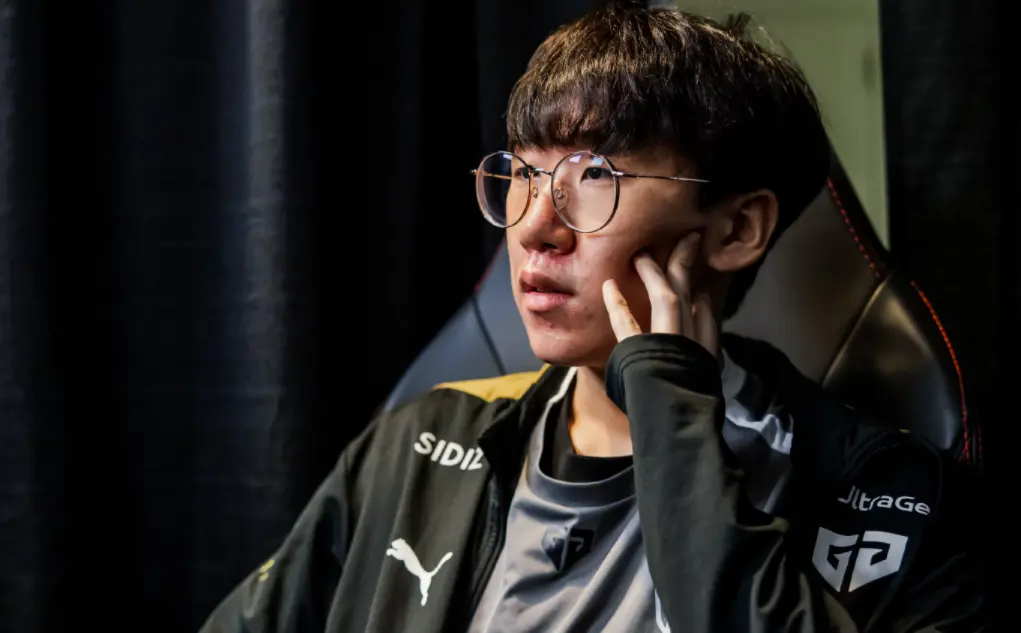 开云体育APP下载-BRO横扫DRX,Lehends极限生还后反打顶尖较量成都决赛之夜,让粉丝疯狂欢呼的简单介绍