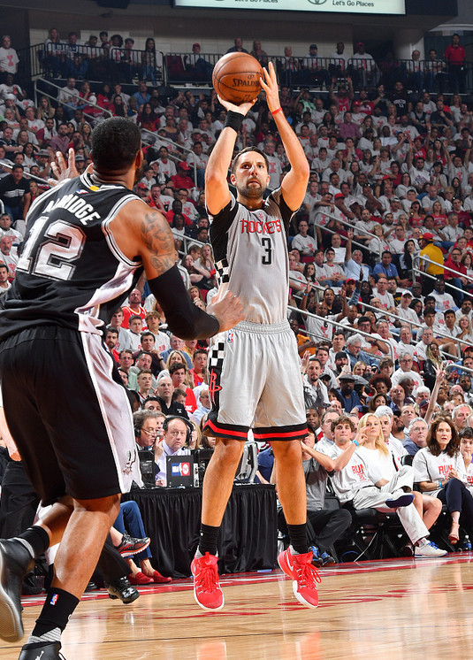 开云体育入口-海豚灭霸领军，火箭晋级季后赛