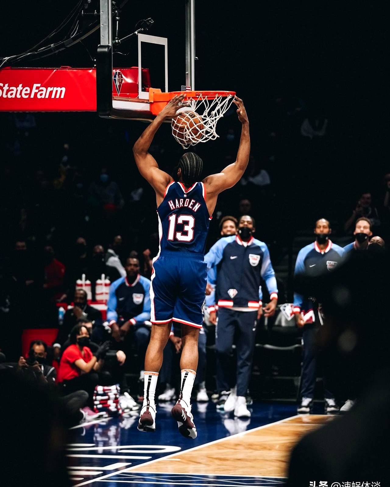 开云官方app入口-包含篮网队主场告负，陷入被淘汰危机的词条