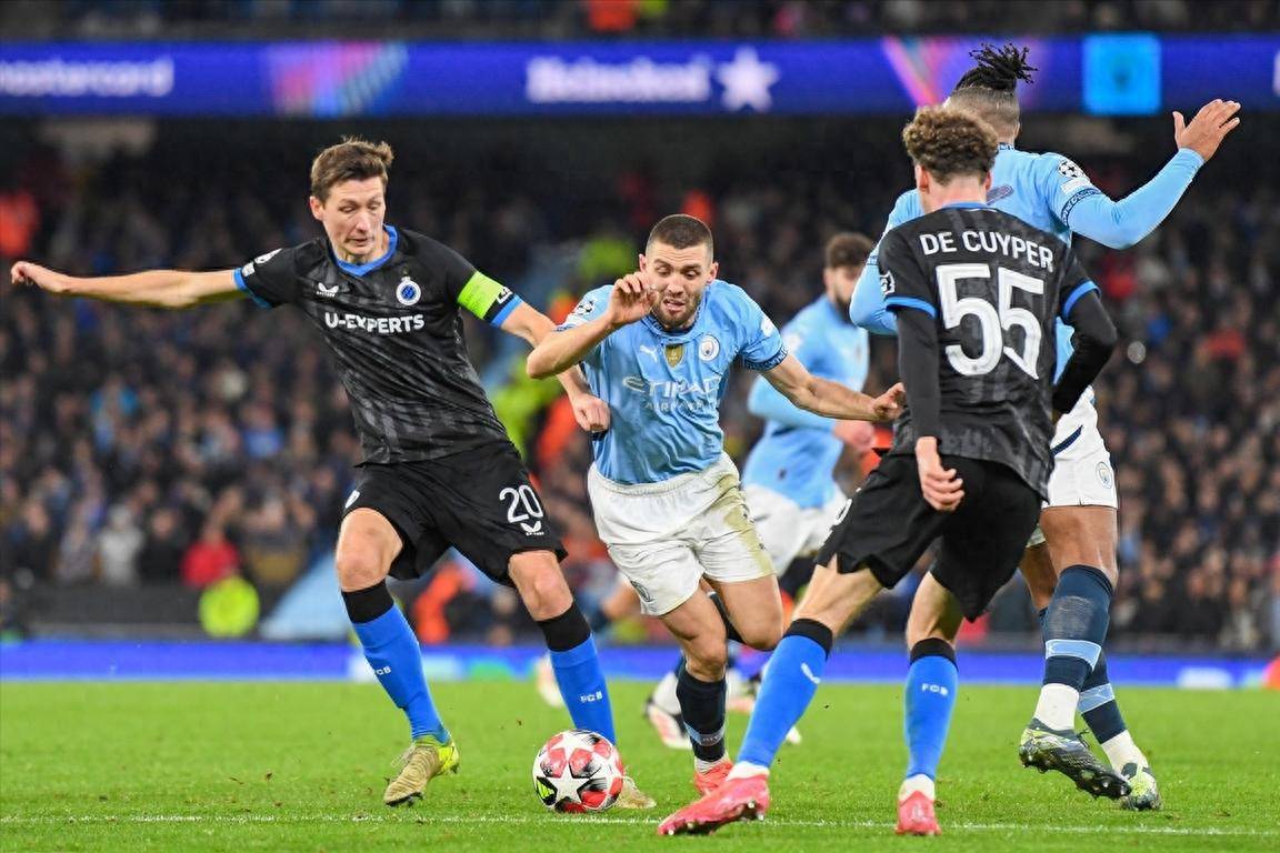 开云体育登录-曼城战况初见胜机，球员训练备战决赛