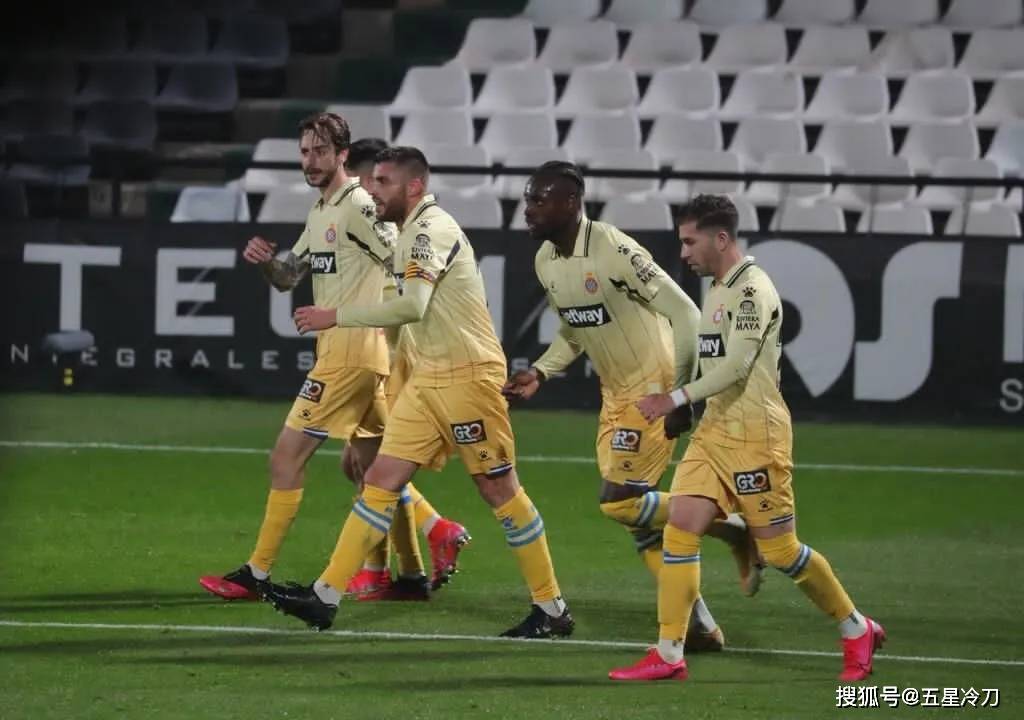 开云体育-国王杯次回合皇家社会胜卡斯特利翁